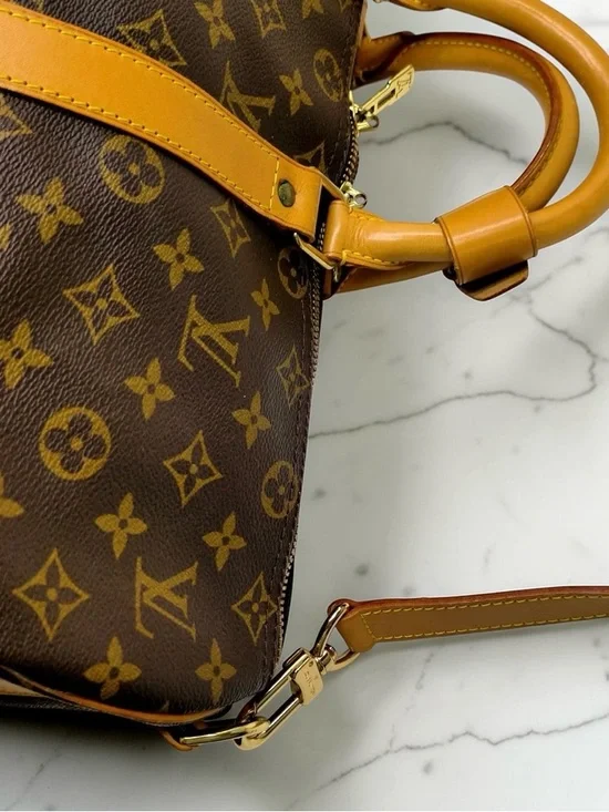 Louis Vuitton Keepall Bandoulière 45 Monogram
Canvas - EXCELLENT Condition - Picture 12 of 16